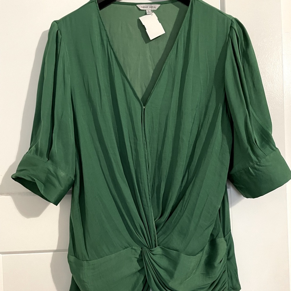 Naked Zebra green blouse. NWT. Size Large